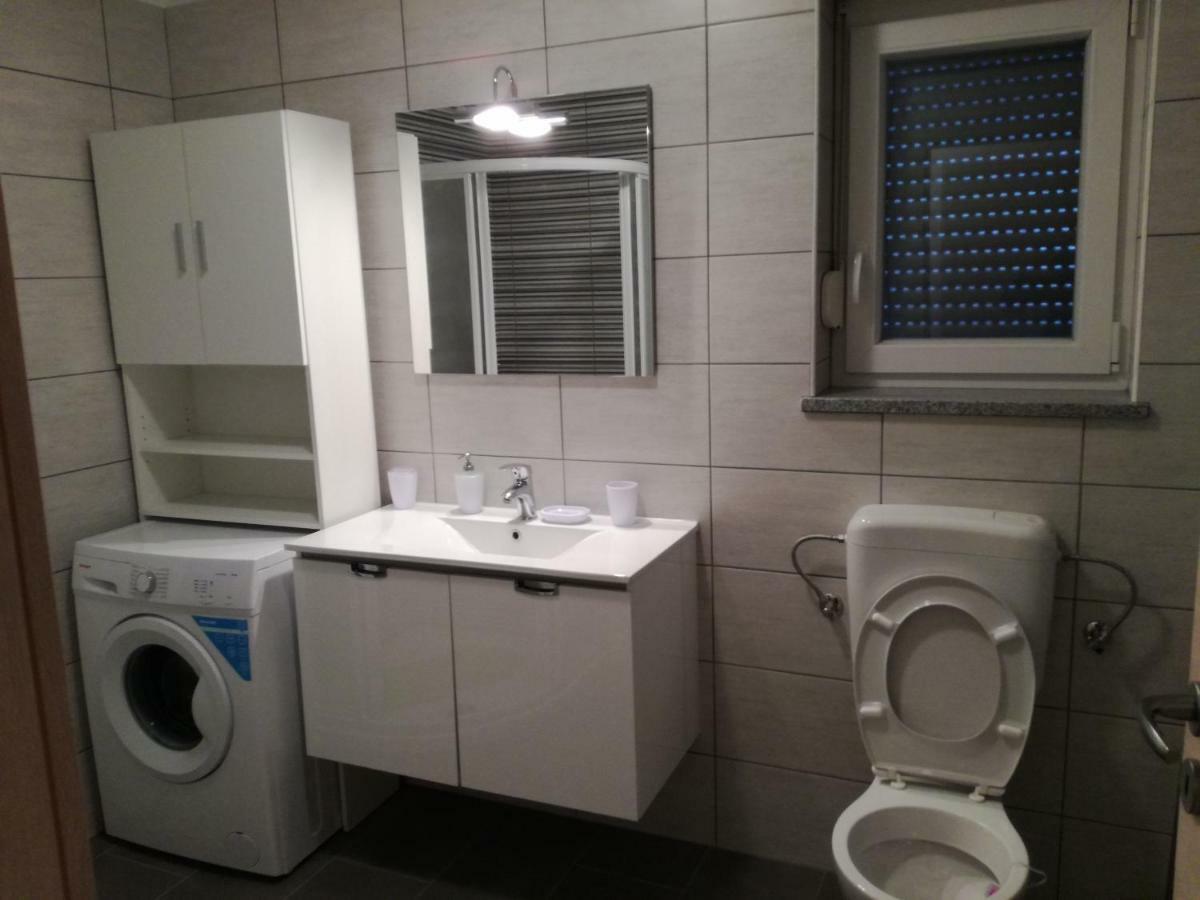 Apartizola Exteriör bild