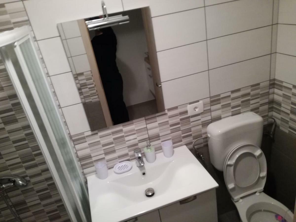 Apartizola Exteriör bild